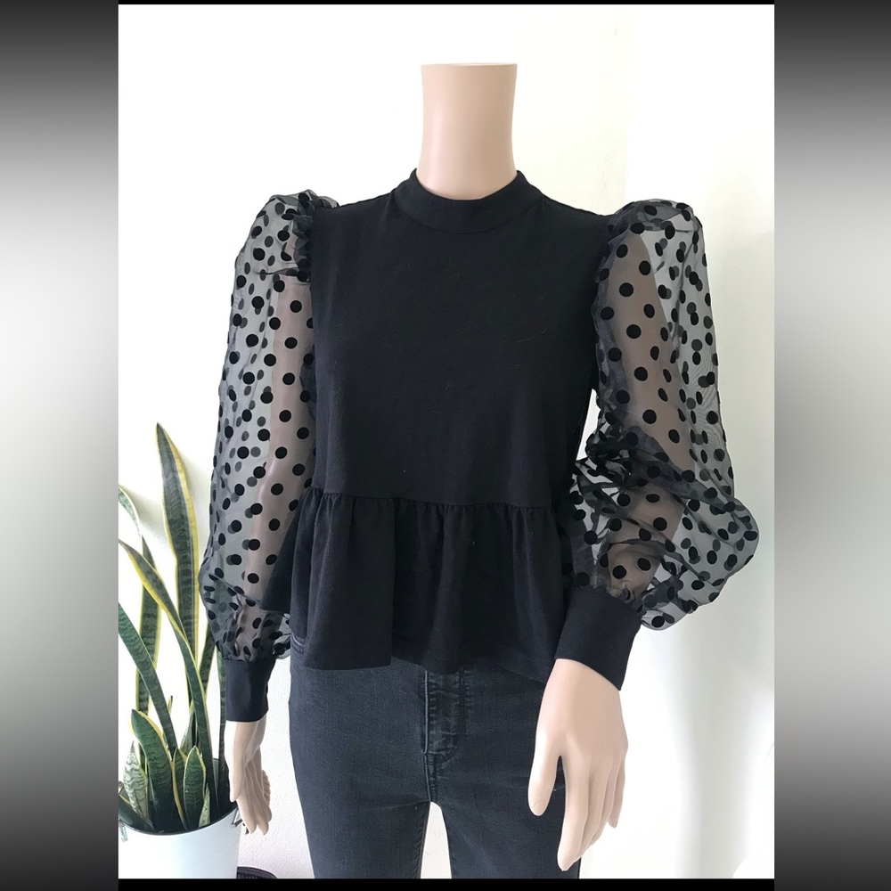 ✨NEW Sheer Mesh Puff sleeve Top✨
